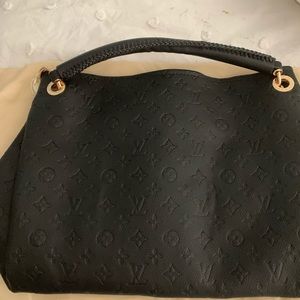Luxury Black Shoulder Bag